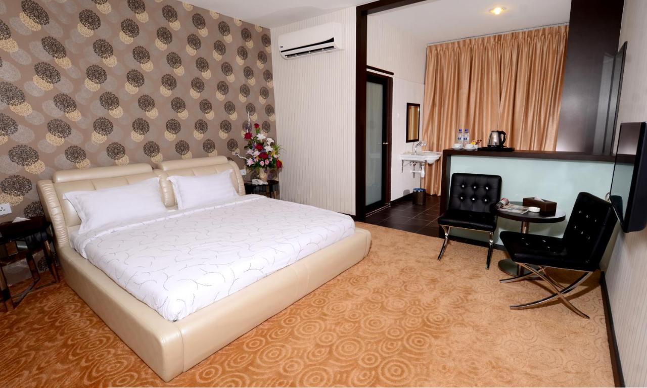 Hotel Tebrau Ct Johor Bahru Dış mekan fotoğraf